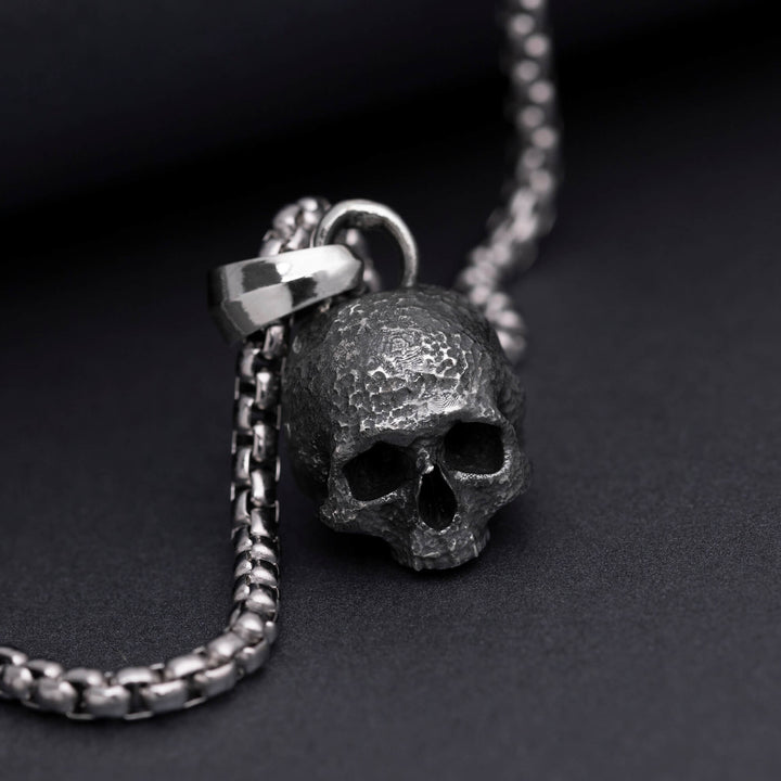 Wisiorek srebrny "Skull"