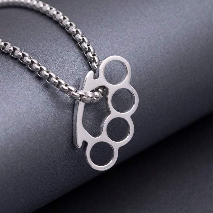 Wisiorek srebrny "Brass Knuckles"