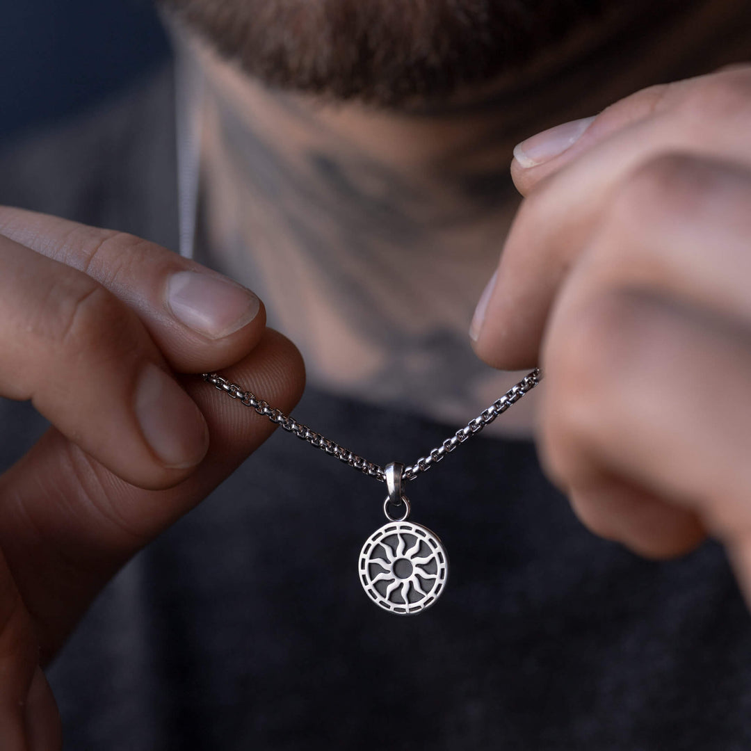 Wisiorek srebrny "Sun Medallion"